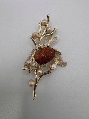 Vintage Gold Tone Fish Brooch Faux Pearl Goldstone Cabochon Figural Pin